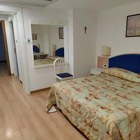 Panoramic 4*