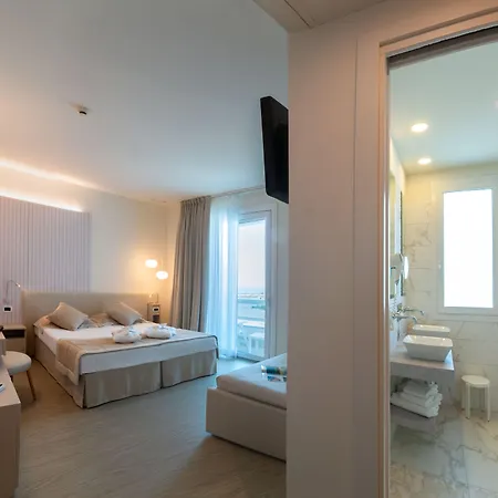 Panoramic Hotell 4*