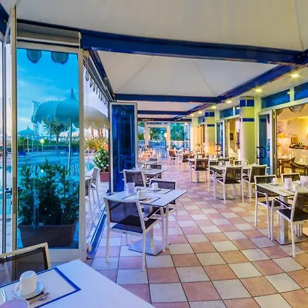 Panoramic 4*